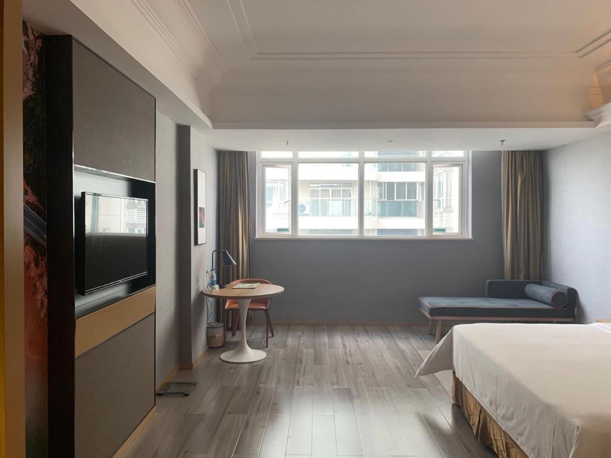 Vienna Hotel Zhongshan Xiaolan ภายนอก รูปภาพ